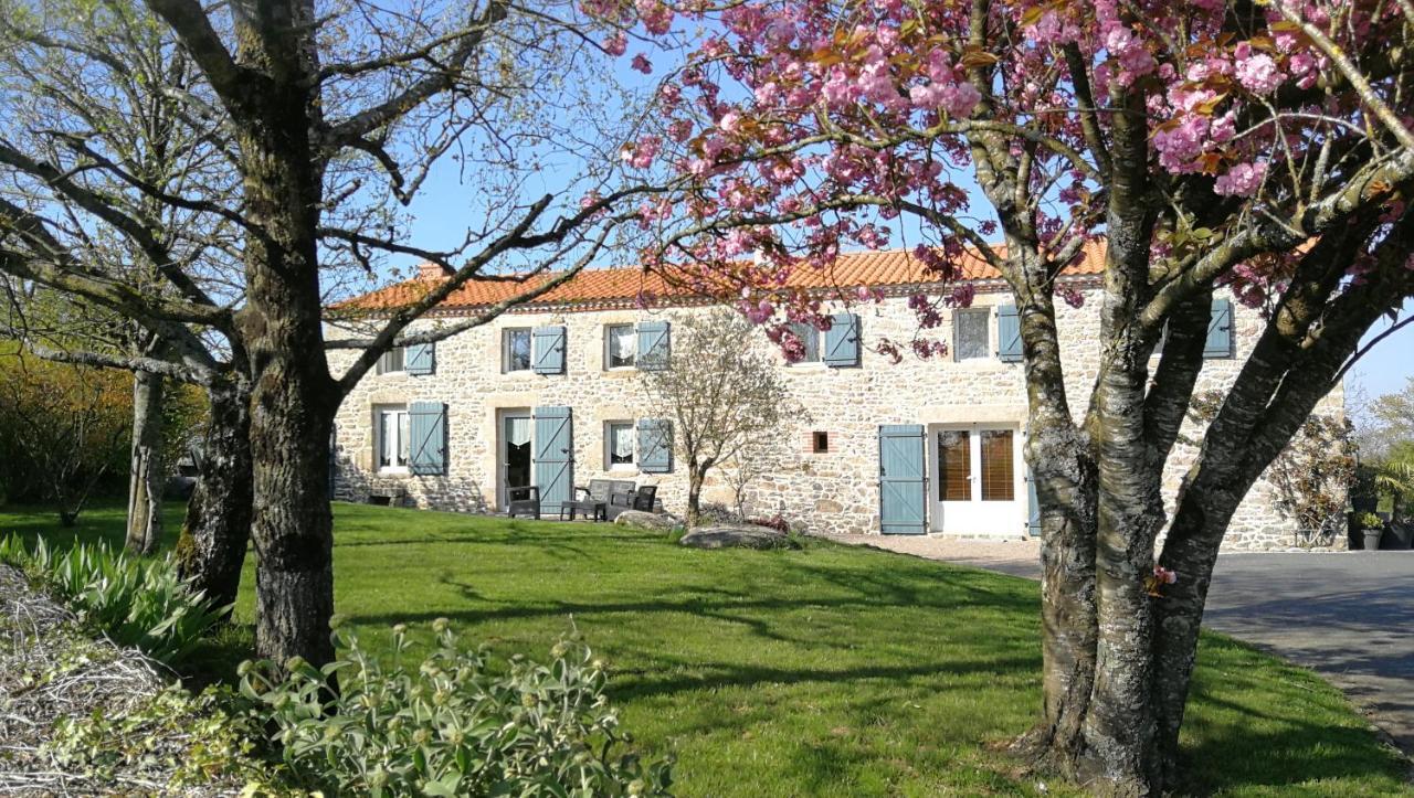 Bed and Breakfast Le Chiron de la Roche à La Verrie Extérieur photo